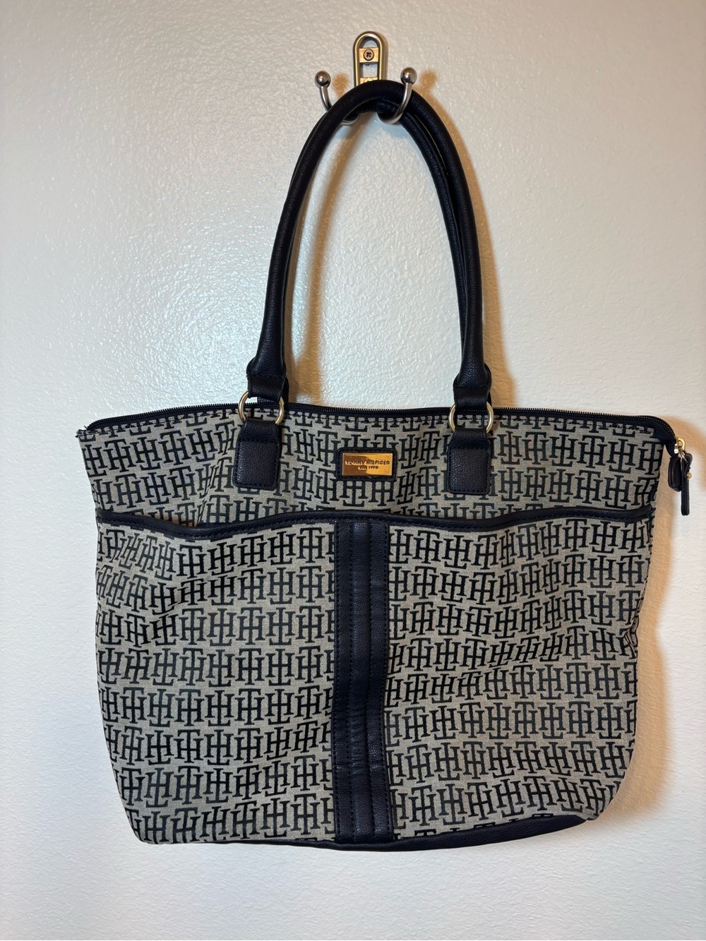 Tommy Hilfiger Black and Cream Signature Monogram Tote
